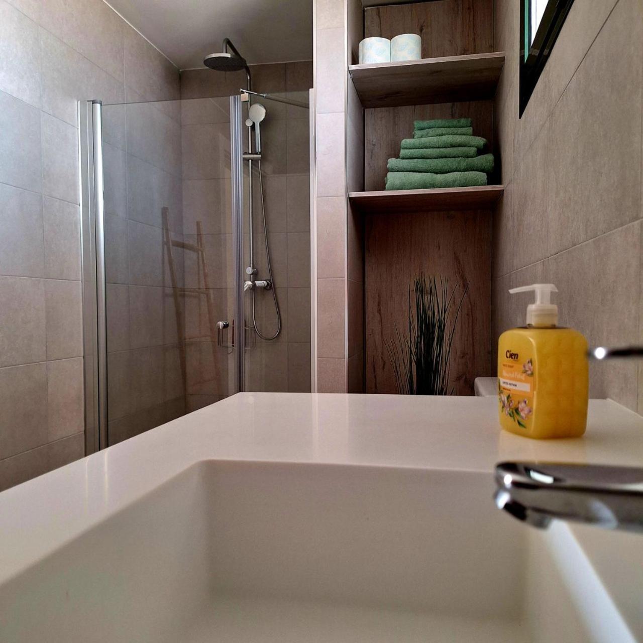 Apartamento Club Valena, Puerto Del Carmen, Lanzarote ติอาส ภายนอก รูปภาพ